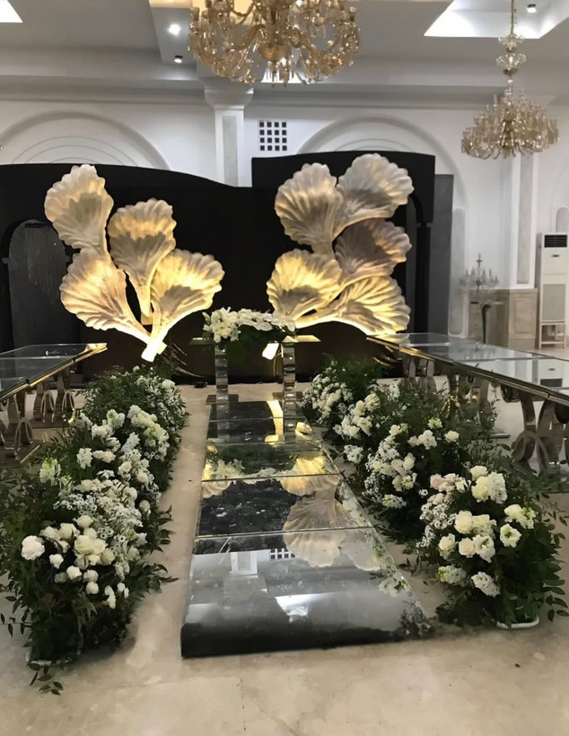 گل آرایی تخصصی تالارعروسی